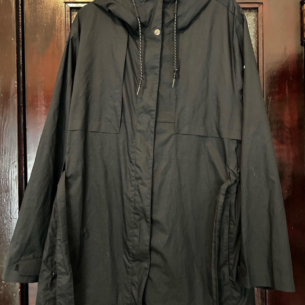 Women's Black Hooded Raincoat Columbia